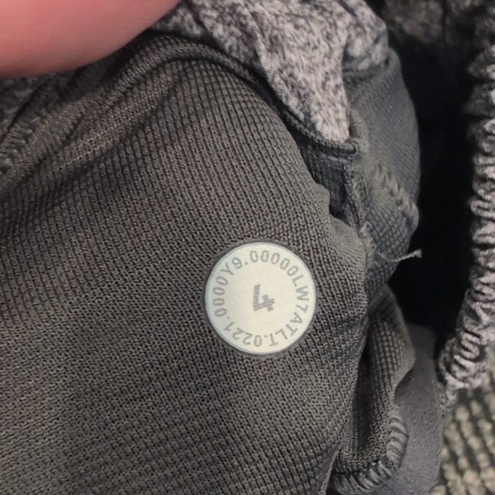 Lululemon Hotty Hot Short II *Long 4" Heather Lux Multi Black / Heathered Black - Picture 9 of 13